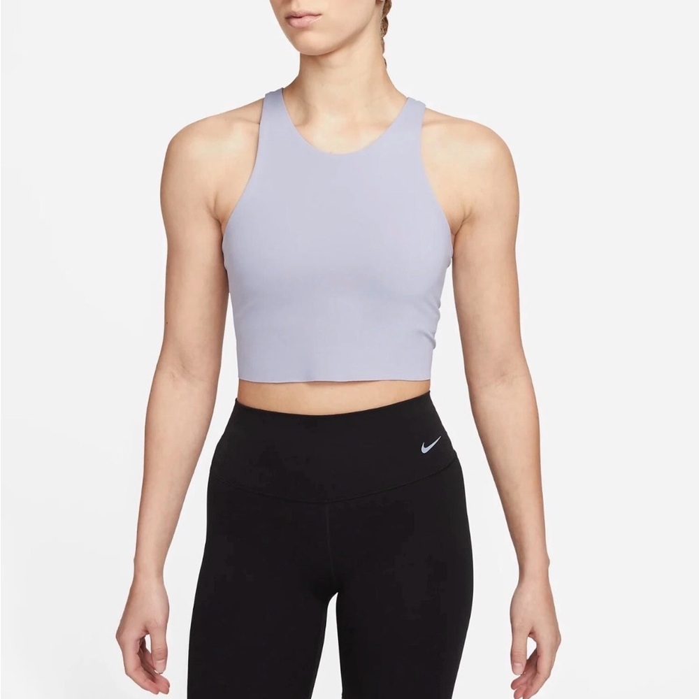 Nike Yoga Dri-FIT Luxe Women's Shelf-Bra Cropped Tank